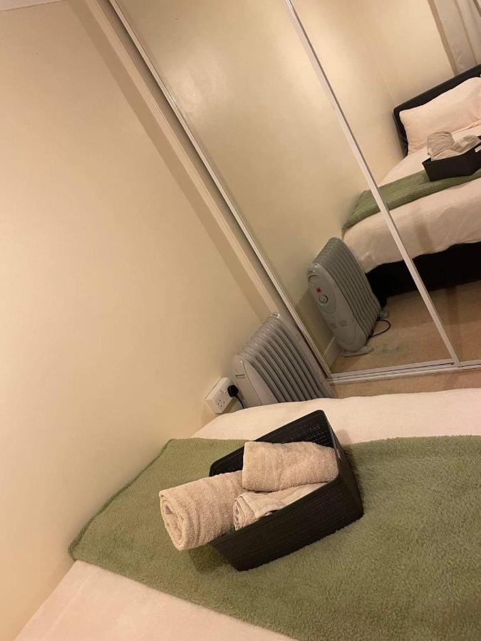 Cozy Homestay Croydon Bagian luar foto